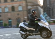 Piaggio MP3 Hybrid